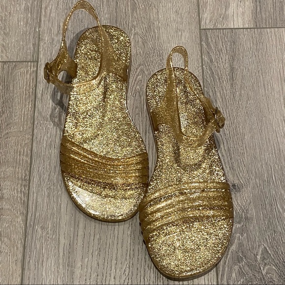 3/$20 Old Navy Gold Glitter Jelly Sandals - Kid Size 2 - Picture 5 of 8